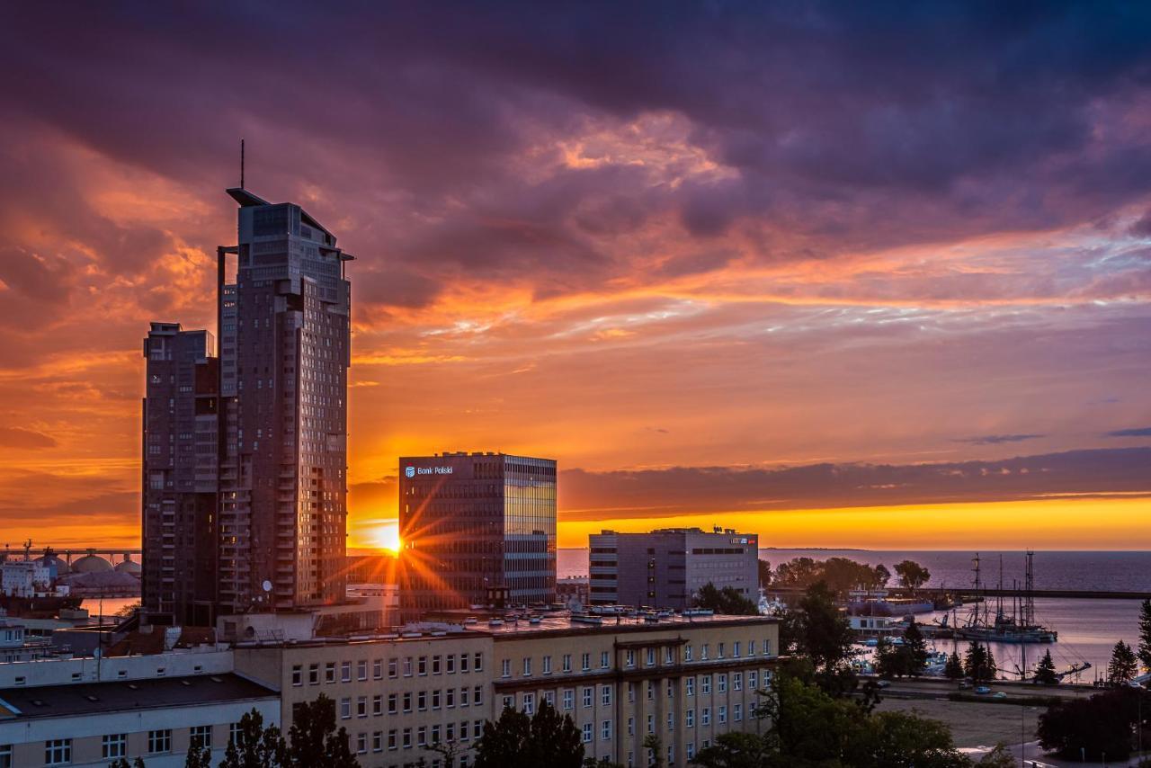 9Th Floor Skwer Kosciuszki Z Widokiem Na Morze Lägenhet Gdynia Exteriör bild
